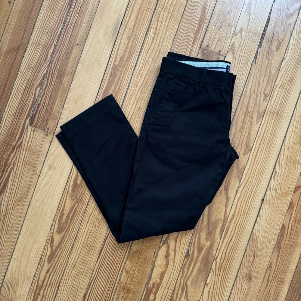 Gap Men’s Slim Fit Tailored Khakis
